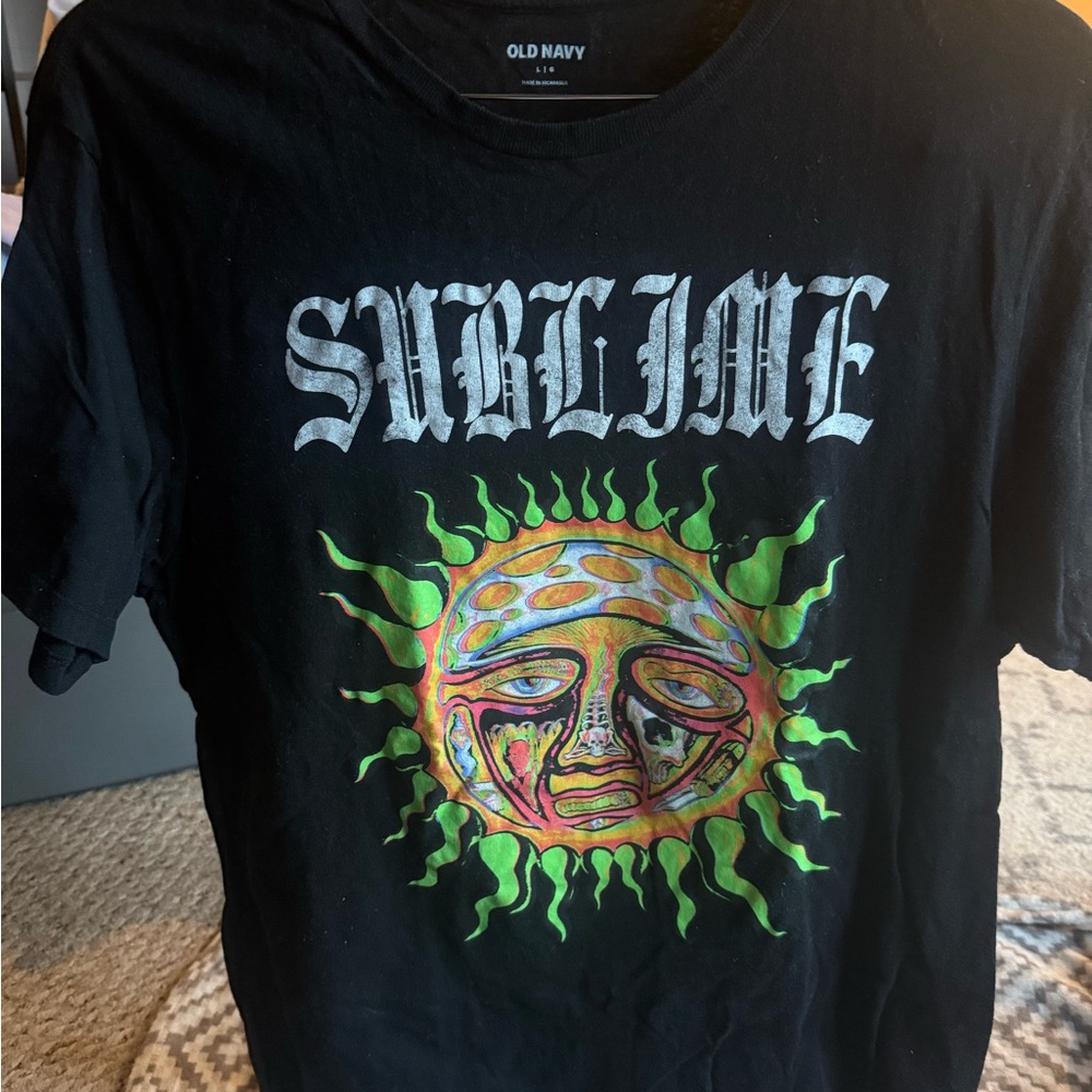 Old Navy Black Sublime Graphic T-Shirt Glow In The Dark & Under Blue Light 💚🖤
